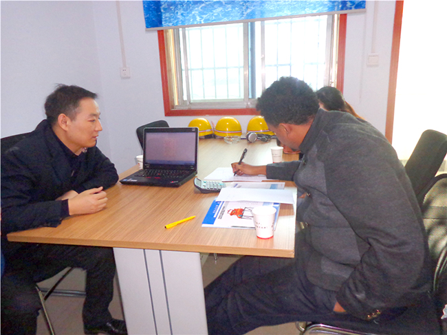 Эфиопские клиенты посещают компанию Zhengzhou Jianxin